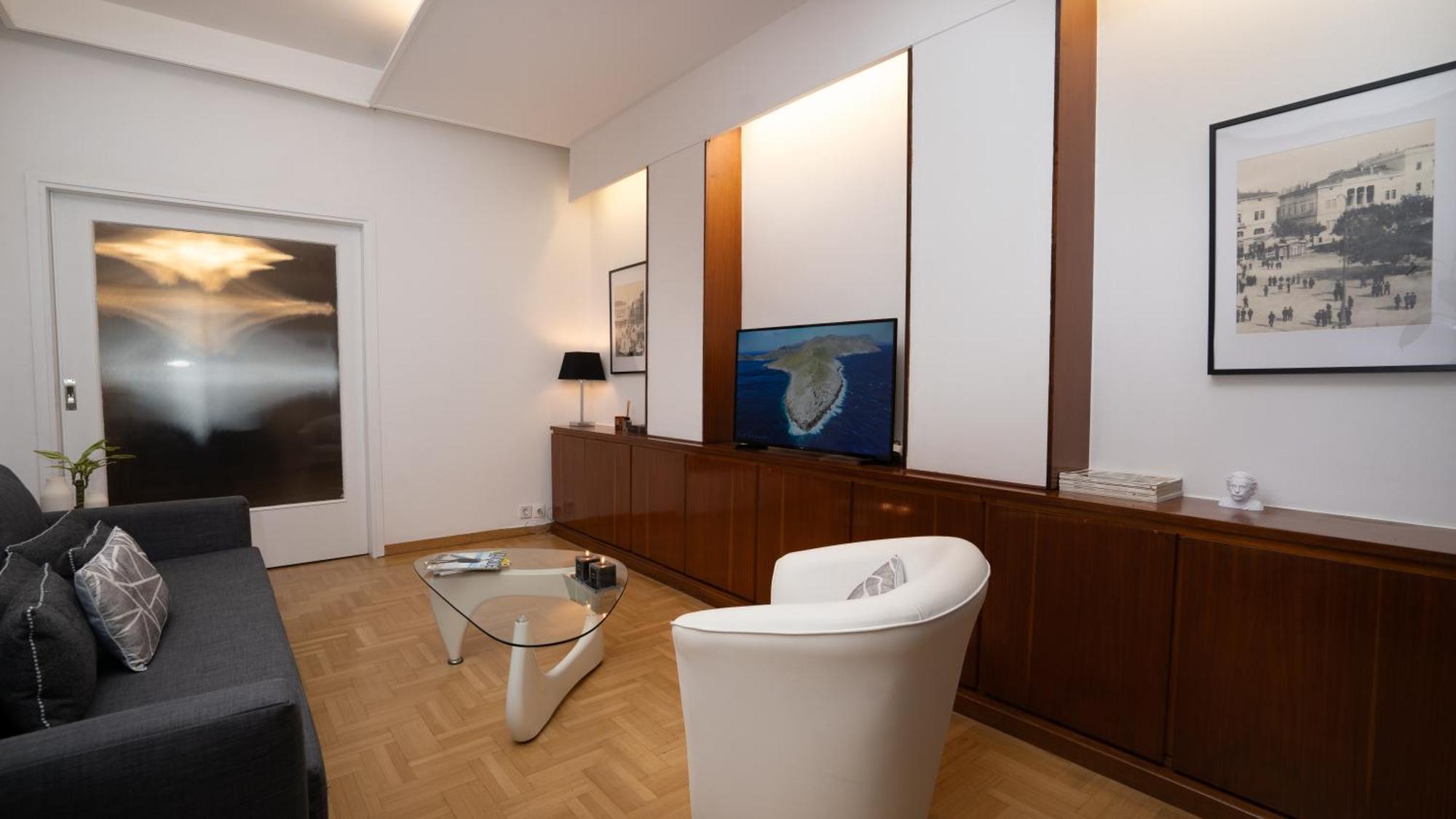 Quiet City Center Apt On A Pedestrian Street Atenas Exterior foto